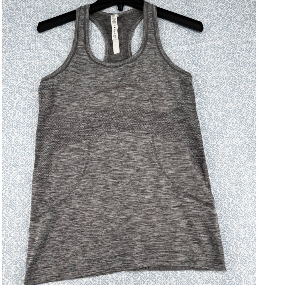 Lululemon Swiftly Tech Racerback Tank Top 2.0 Grey Size 8 Activewear Workout